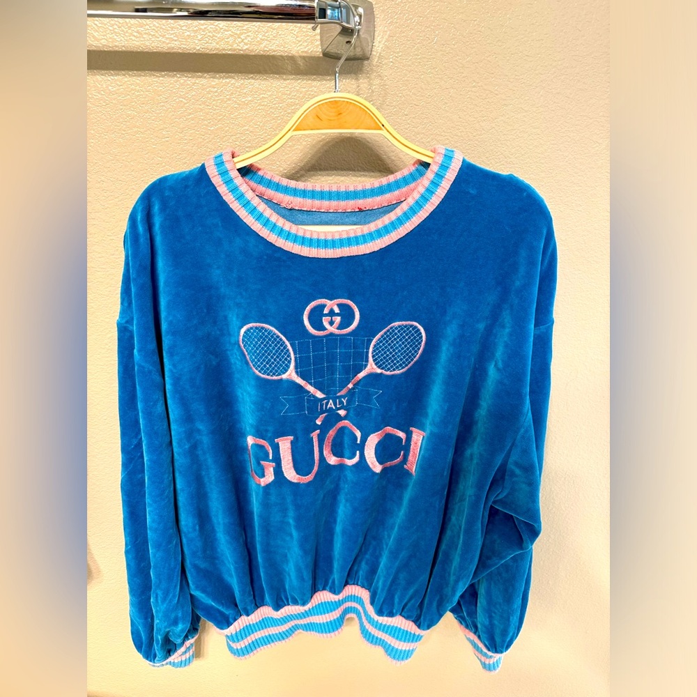 Gucci sweatshirt size S-M